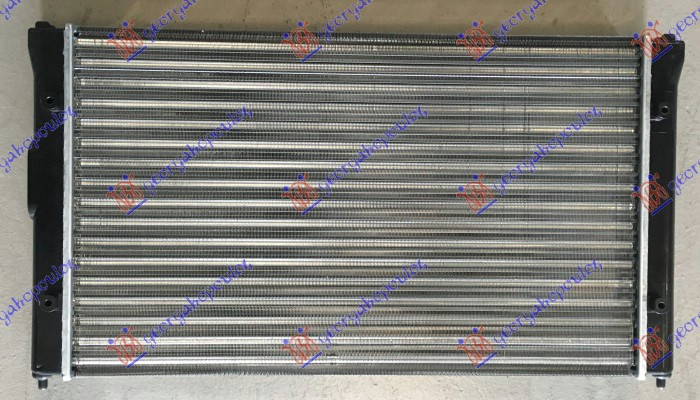 Radiator për motor 1.4-1.6benzinë -1.7-1.9SDi pa kondicioner (52x32)