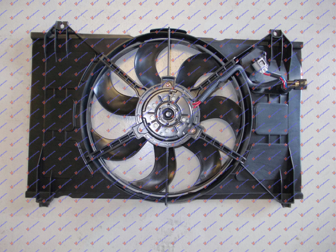 Ventilator komplet radiatori me motor + radiatori për kondicioner benzinë (prizë katrore)