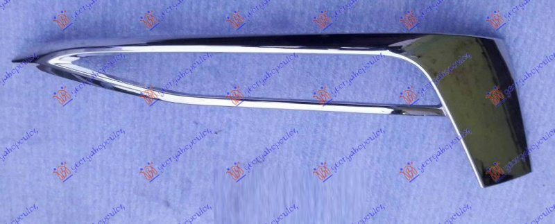Shirit i parakolpit të përparmë në grilën e sipërme (luxury line)