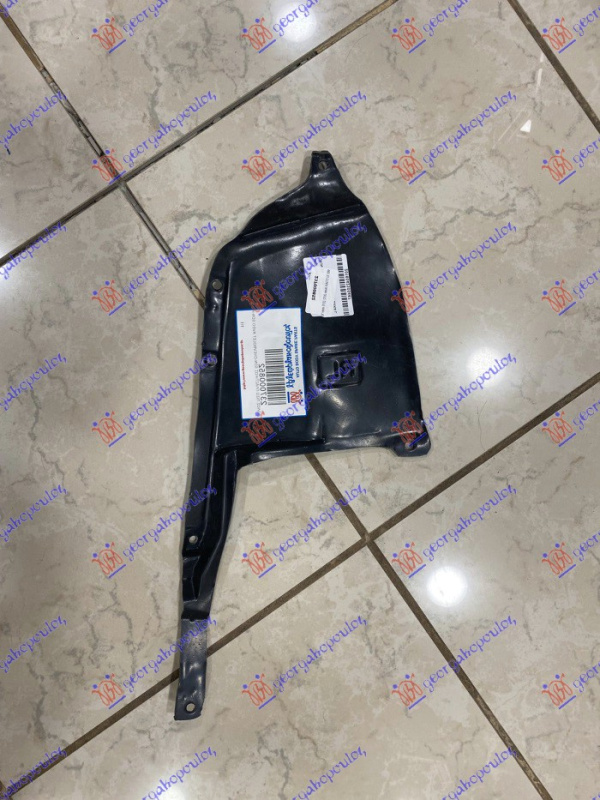 Nënkrah i pasëm plastik sedan
