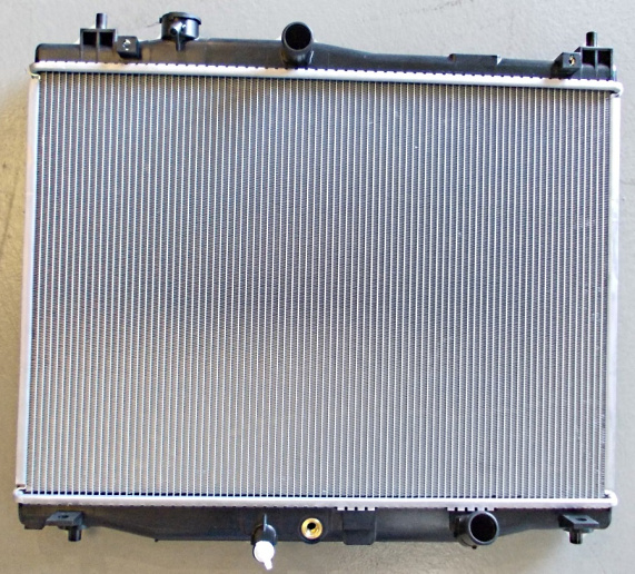 Radiator për motor 1.3-1.5 (marsh manual) benzinë (560x400x16) (KOYO)