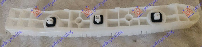 Shtërngues/mbajtës në parakolpin e pasëm plastik