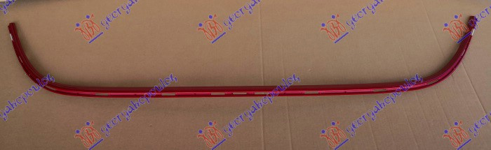 Shirit i parakolpit të përparmë në grilën qendrore ngjyrë e kuqe (GTI) (Fenerë komplet LED)