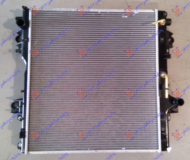 Radiator për motor 3.0 D4-D dizel (marsh automatik) (570x650x36)