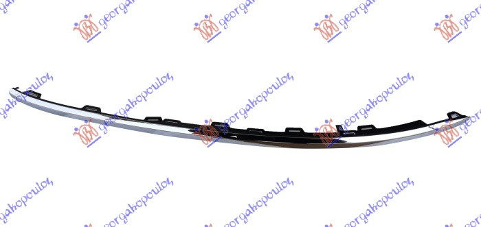 Shirit në grilën e parakolpit të përparmë krom