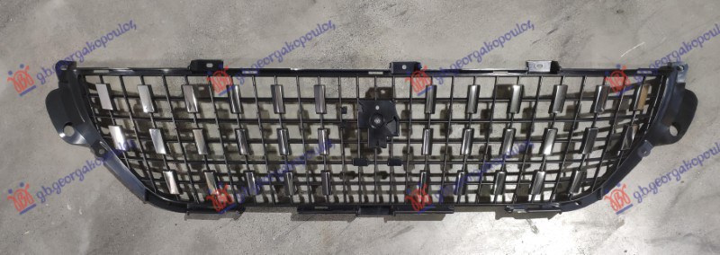 Maskë pvc/grilë me ngjyrë të zezë me shirit krom