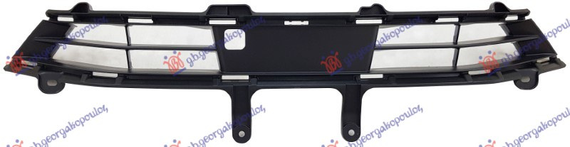 Grilë qendrore në parakolpin e përparme (me hapje për kamerë)